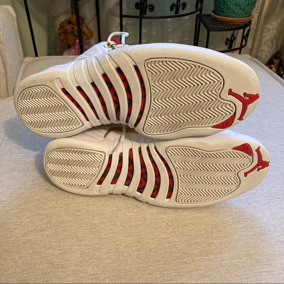 Jordan 12 FIBA (Used) Size 10 - Picture 2 of 3